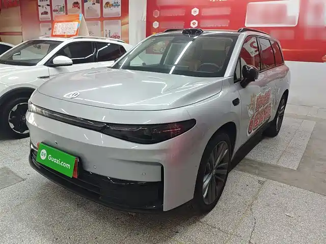 ZERO-RUNNING CAR ZERO RUN C16 2025