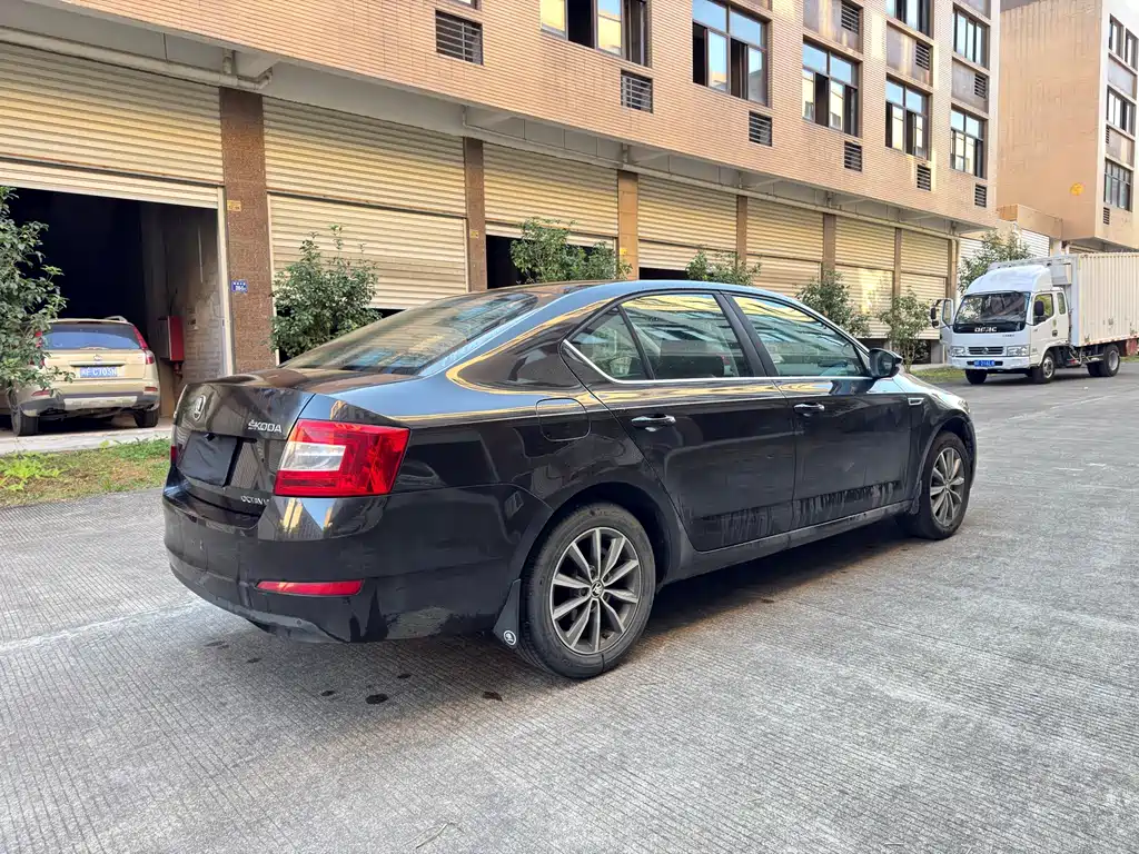 SKODA OCTAVIA