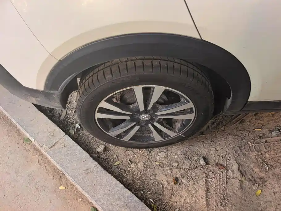Nissan Kicks — миниатюра 6