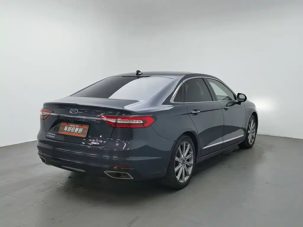 Ford Taurus — миниатюра 2