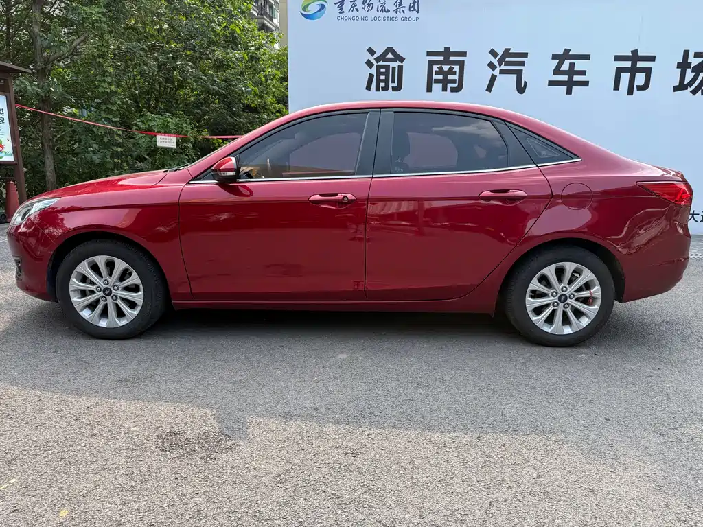 Ford Escort 2017 1.5L AT Fashion