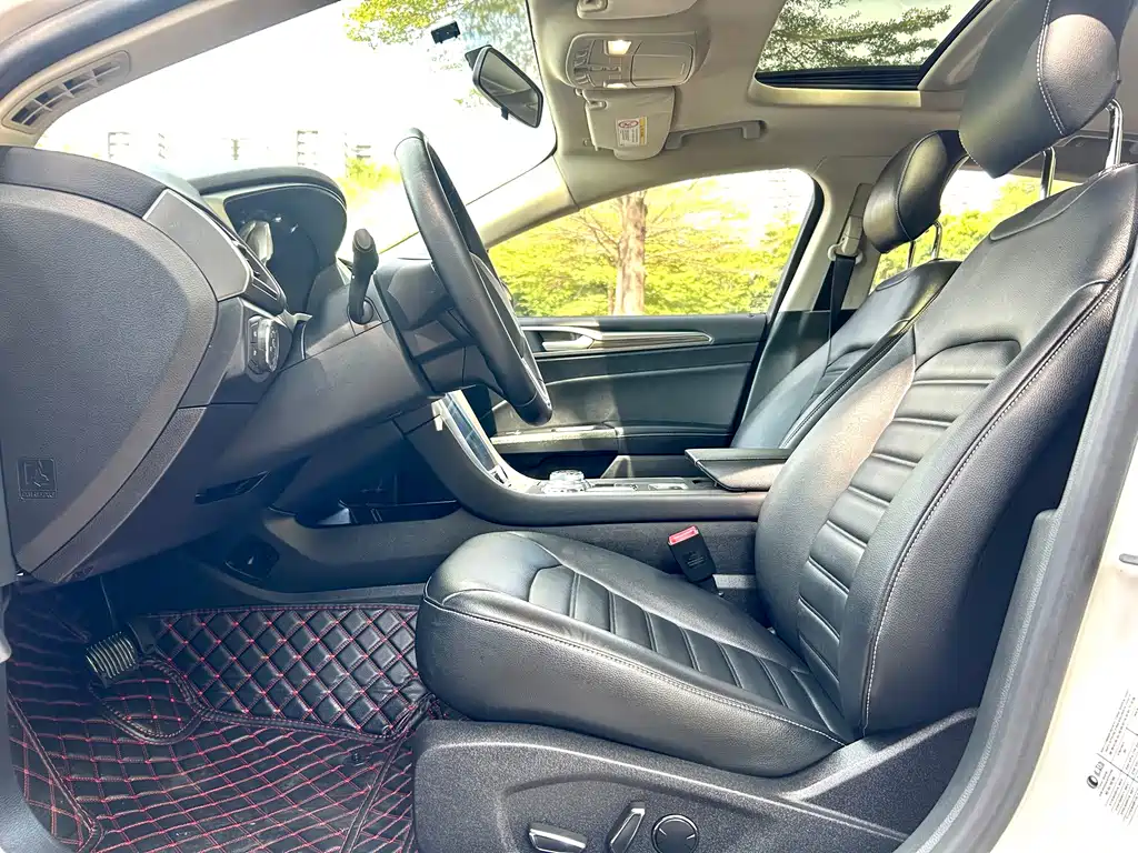 Ford Mondeo — миниатюра 11