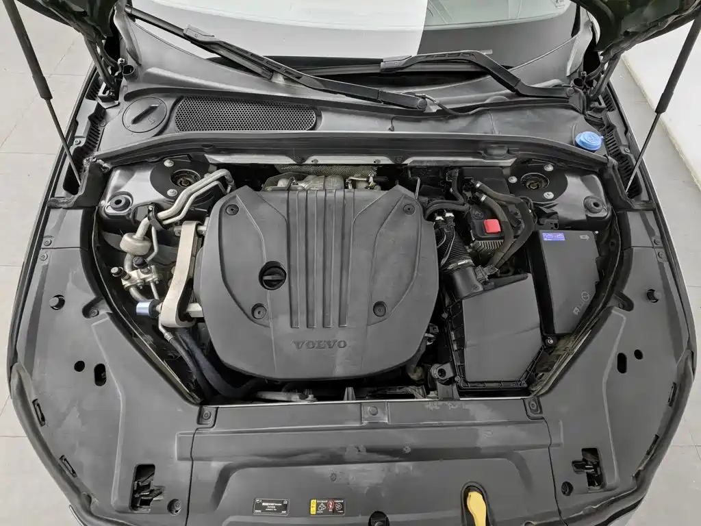 Volvo S90 — миниатюра 6