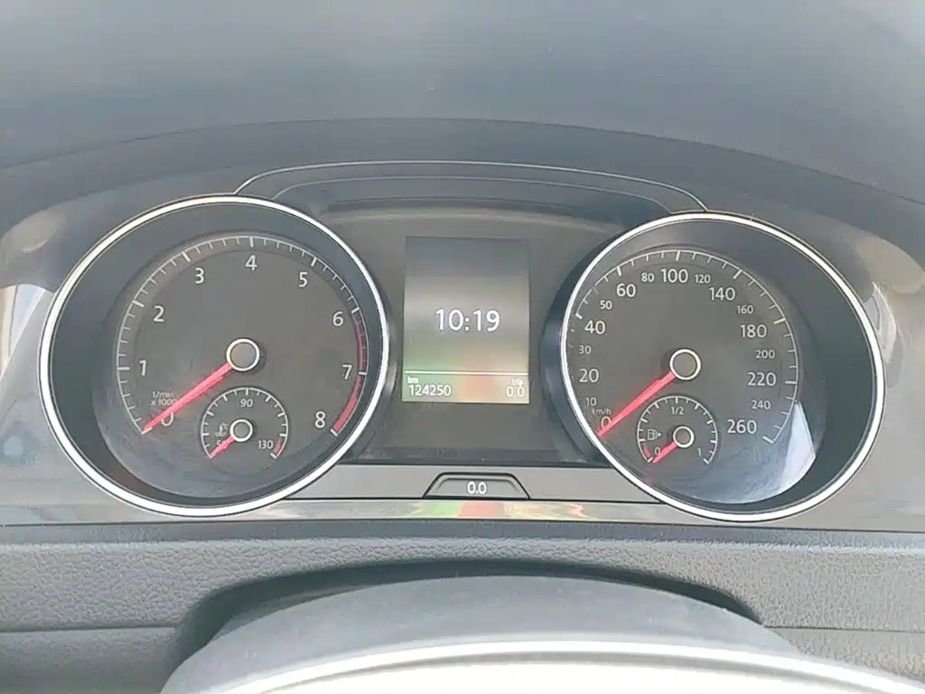 Volkswagen Golf — миниатюра 12