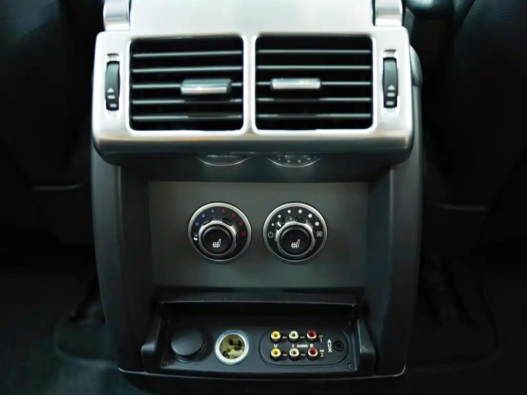Land Rover Range Rover — миниатюра 14
