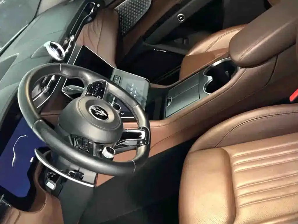 Maserati Grecale — миниатюра 8