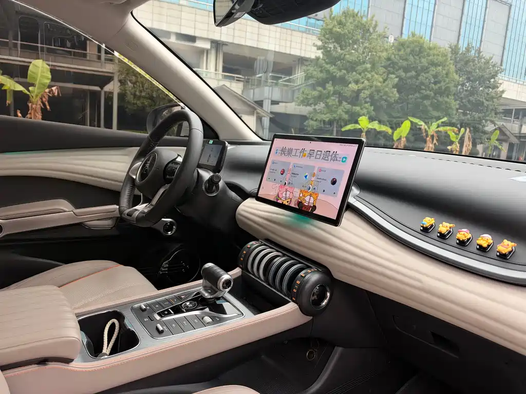 BYD Yuan Plus — миниатюра 9