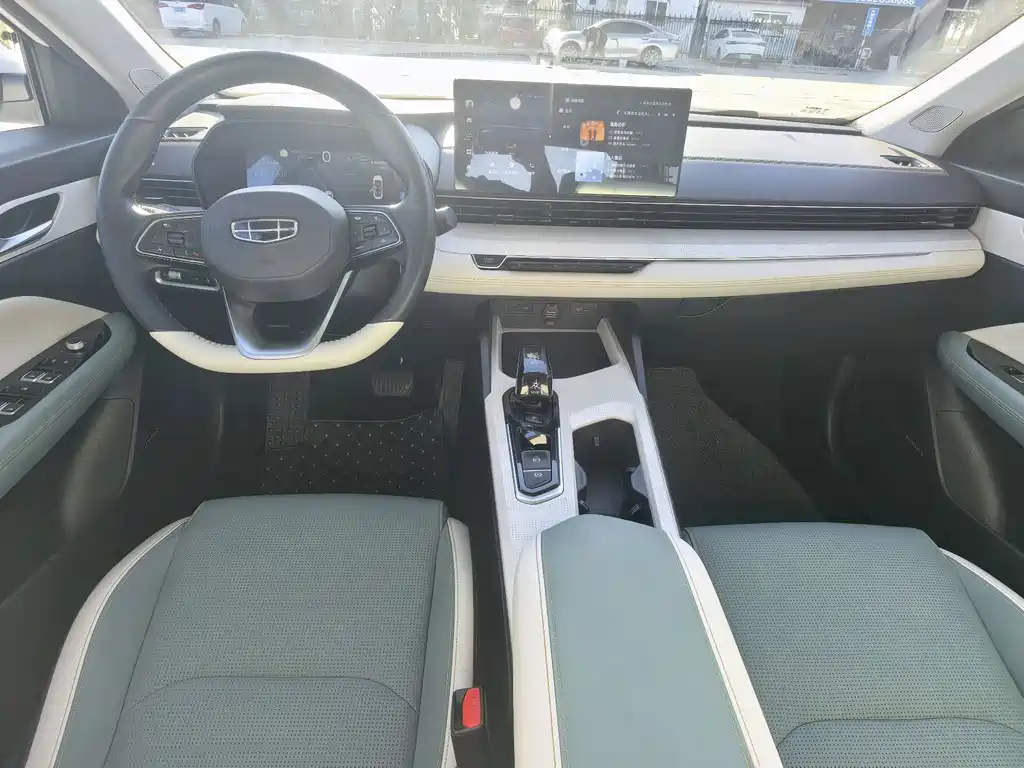 Geely L HiP — миниатюра 8