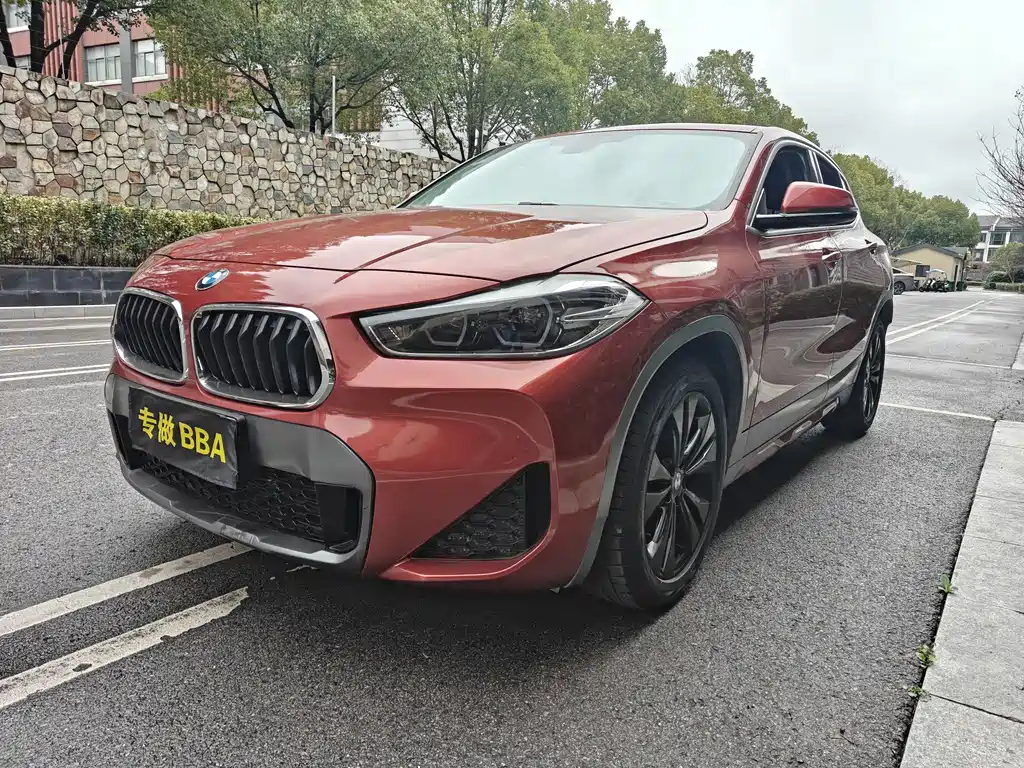 BMW X2