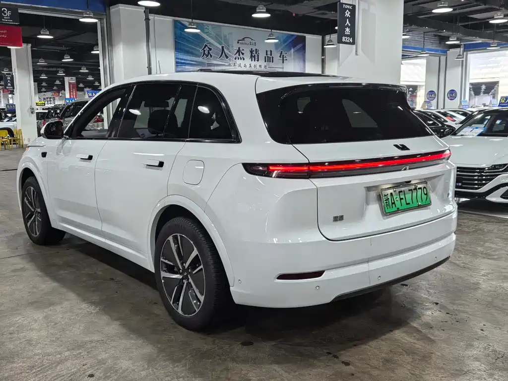 Li Auto IDEAL L7