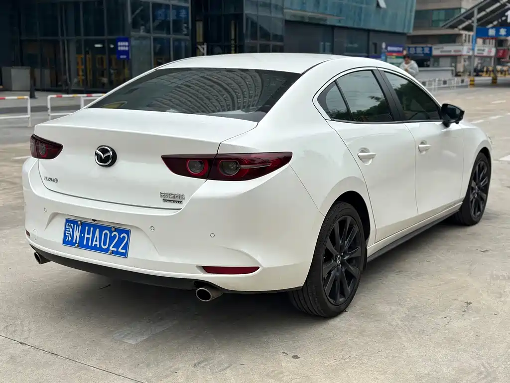 Mazda 3 Axela — миниатюра 2