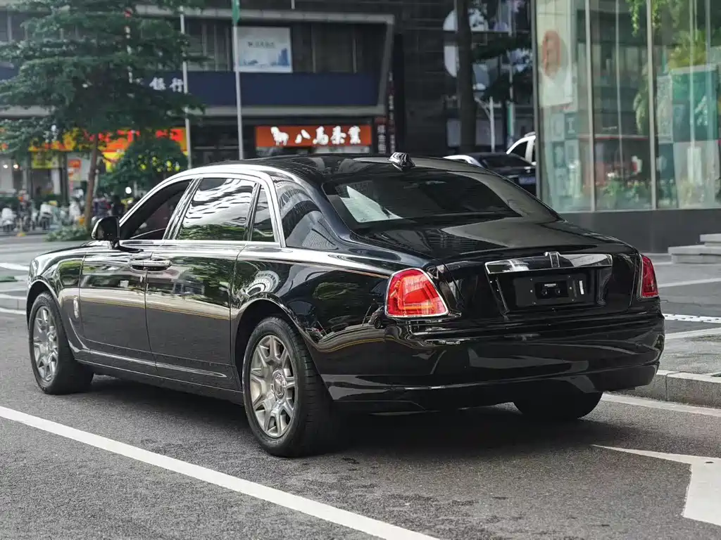 Rolls-Royce Ghost — миниатюра 6