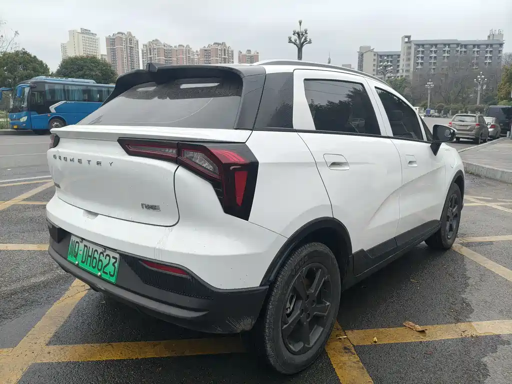 GEELY GEOMETRY E FIREFLY