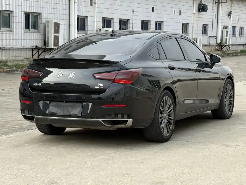 Hongqi Hongqi H5 — миниатюра 11