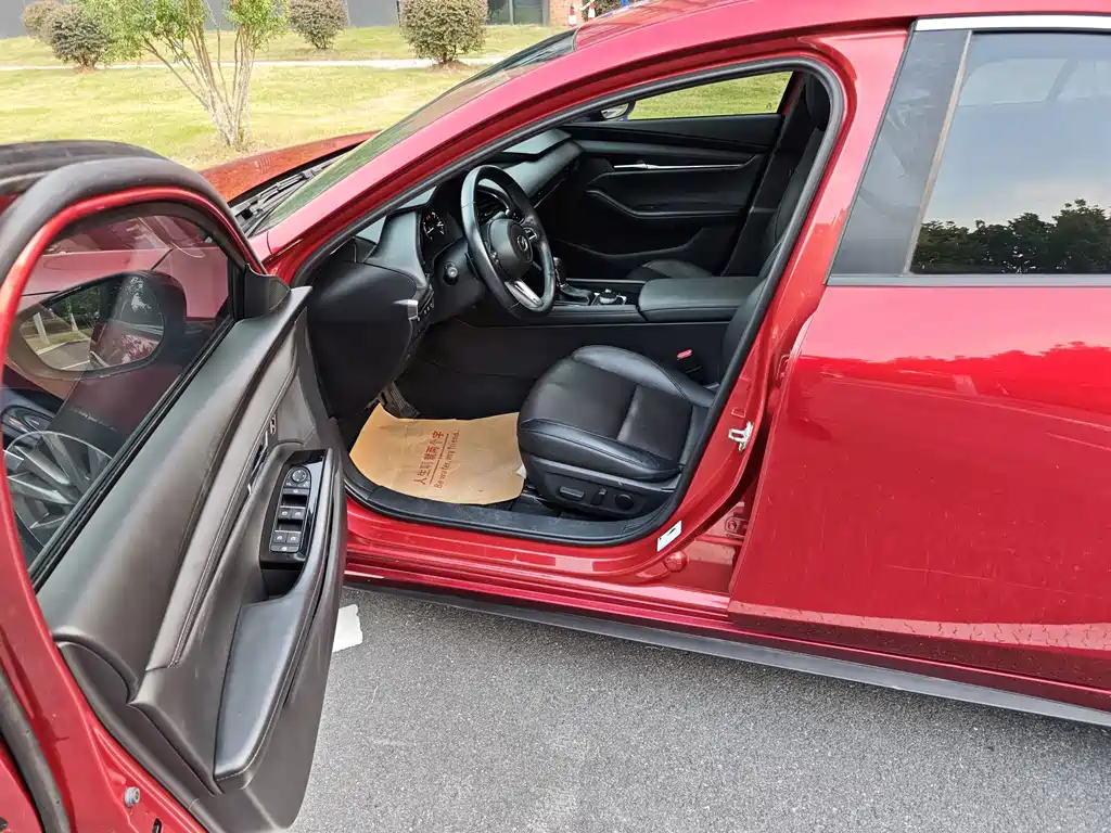 Mazda 3 Axela — миниатюра 2