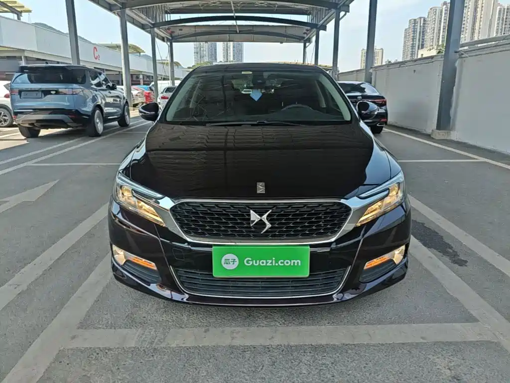 DS 5LS 2014 1.6T Luxury THP160