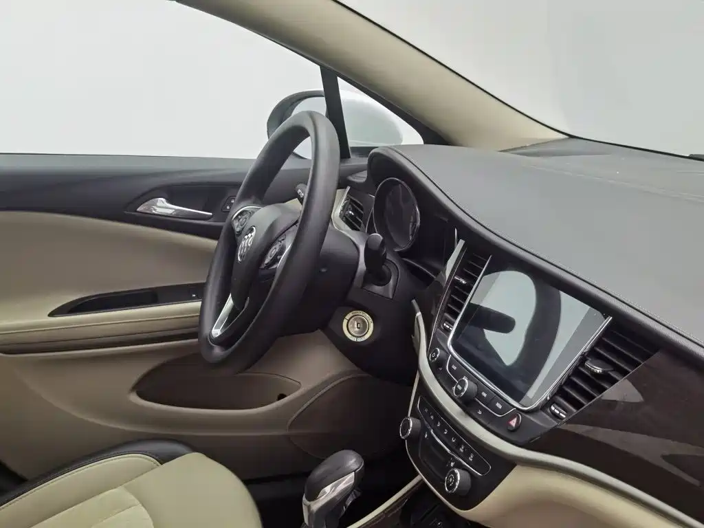Buick Verano — миниатюра 22
