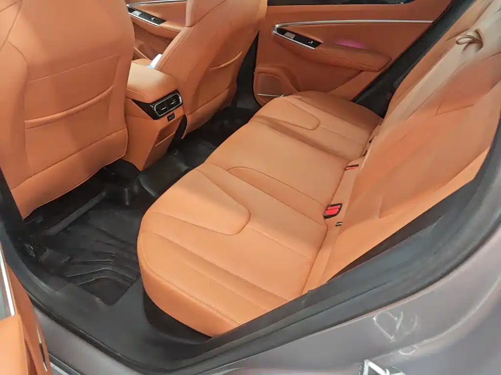 Geely Boyue — миниатюра 17
