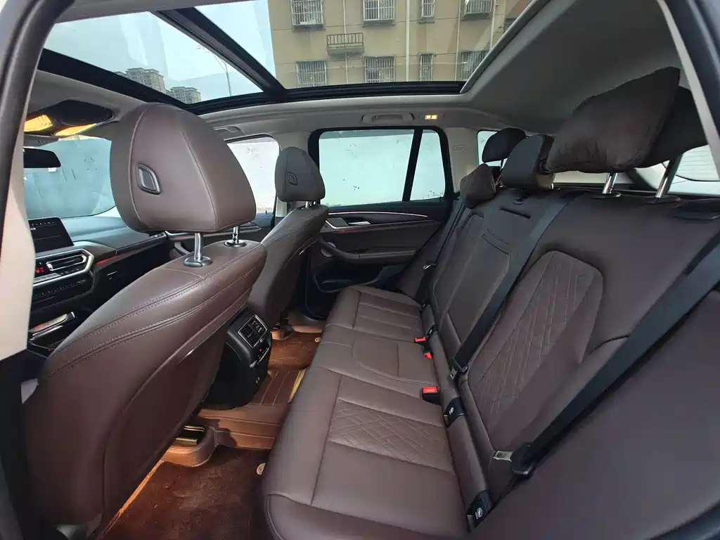 BMW X3 — миниатюра 9