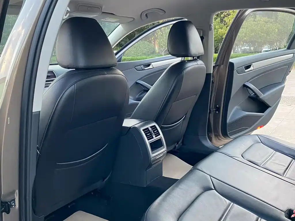 Volkswagen Passat — миниатюра 5