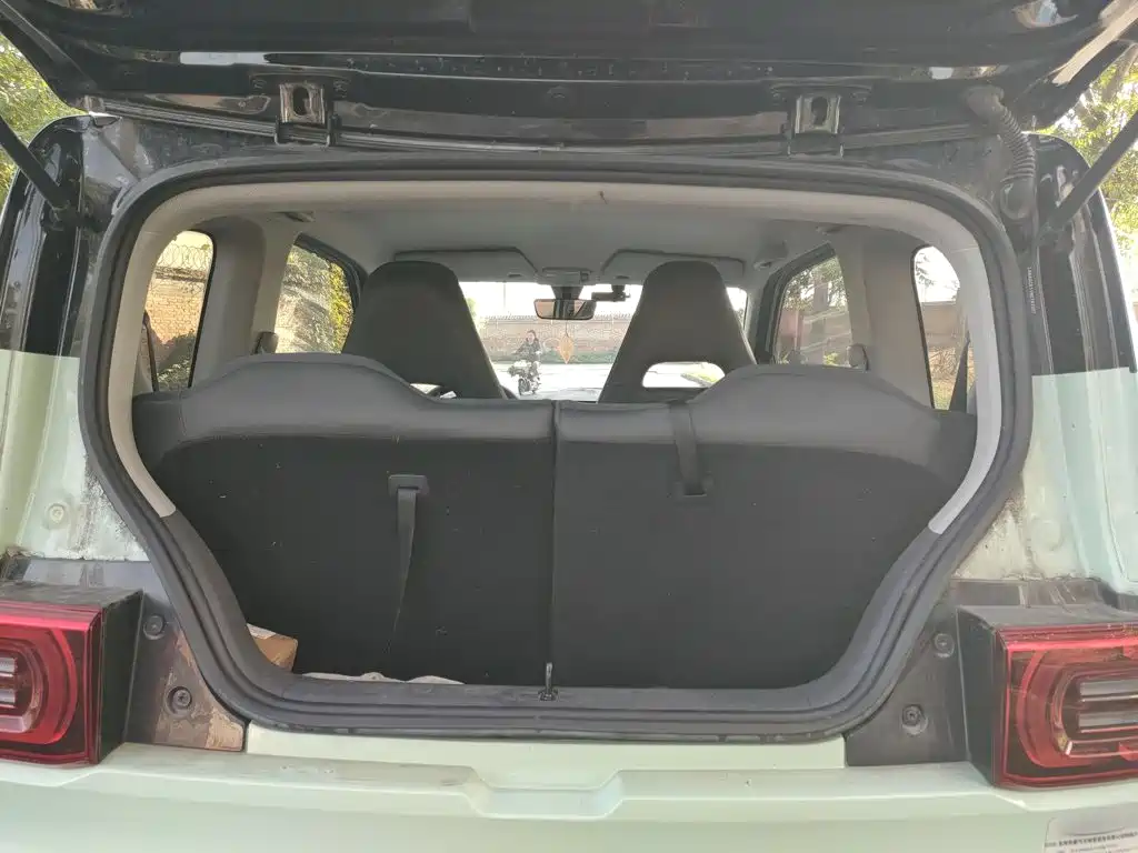 Wuling MINIEV — миниатюра 9