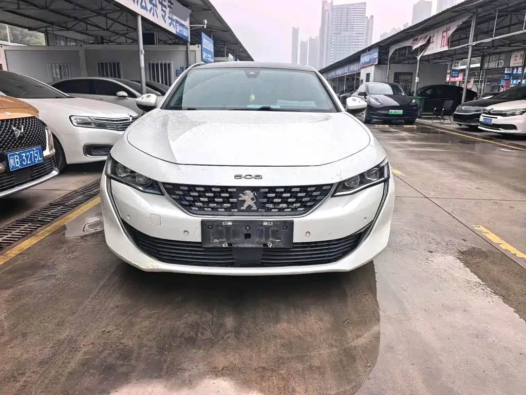 PEUGEOT 508