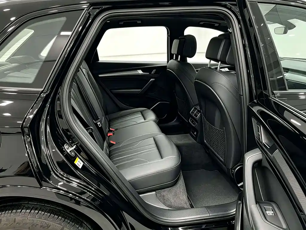 Audi Q5L — миниатюра 5