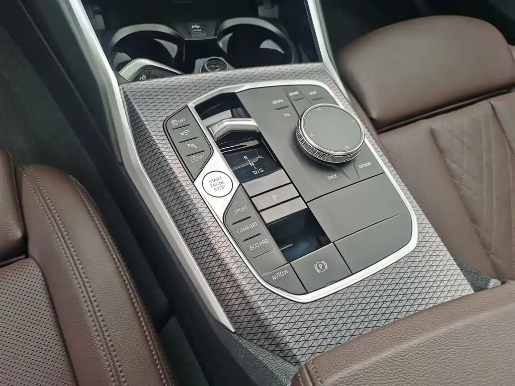 BMW 3 Series — миниатюра 15