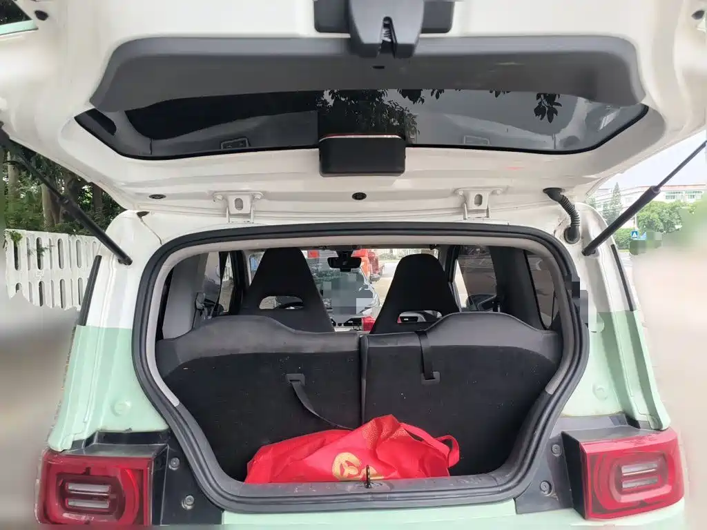 Wuling MINIEV — миниатюра 20