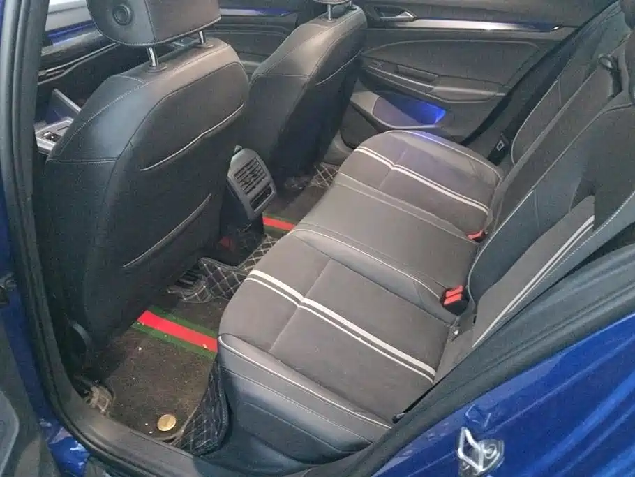 Volkswagen Golf — миниатюра 11