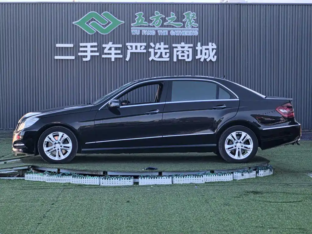 Mercedes-Benz E-Class — миниатюра 22