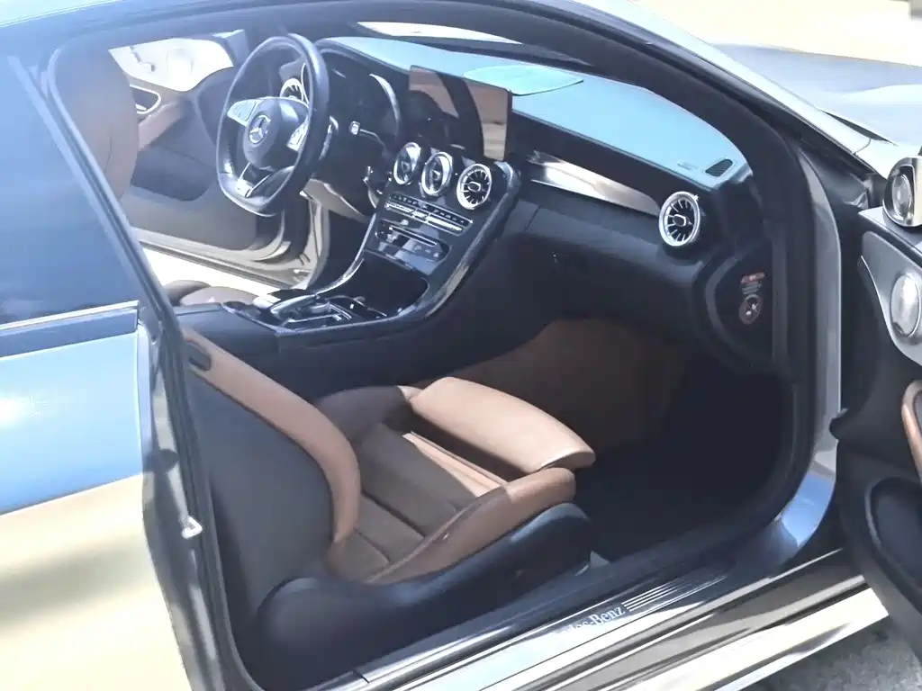 Mercedes-Benz C-Class (Import) — миниатюра 6