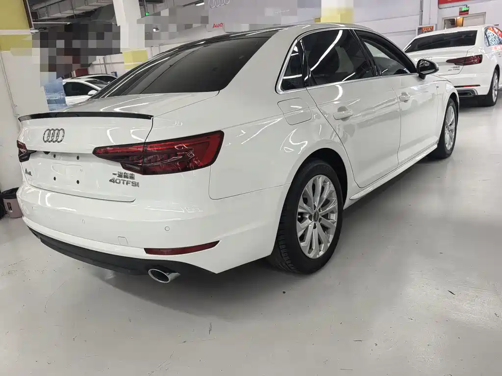 AUDI A4L