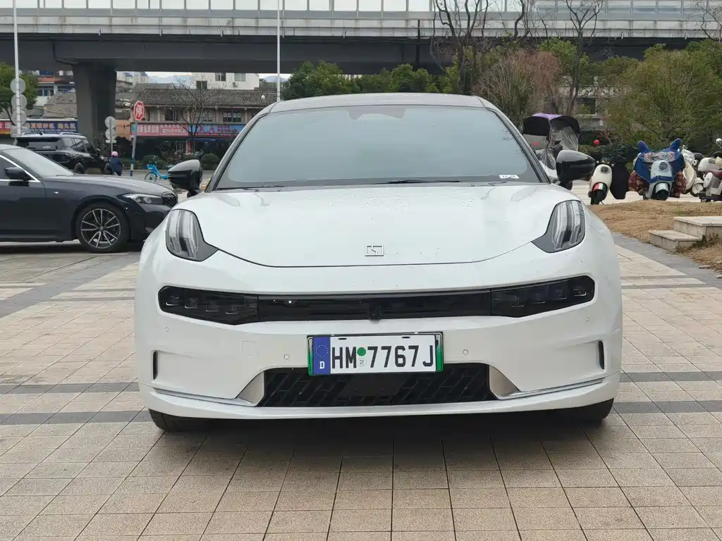 ZEEKR EXTREME KRYPTON 001