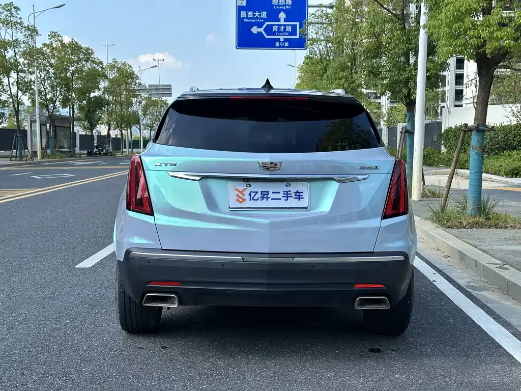 CADILLAC XT5