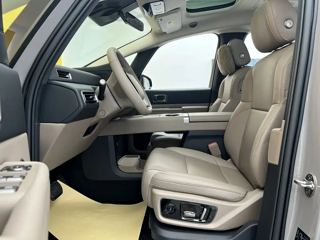 Li Auto Li MEGA — миниатюра 17