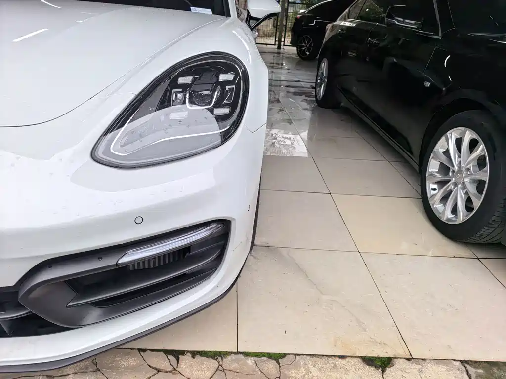 Porsche Panamera — миниатюра 3