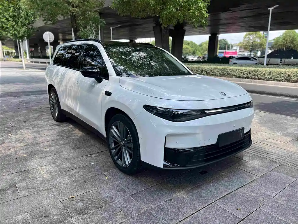 2024 Leapmotor C16 - zdjęcie 1 z 11