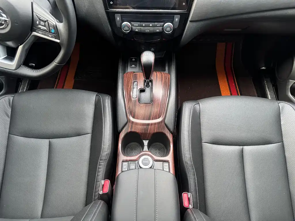 Nissan X-Trail — миниатюра 9