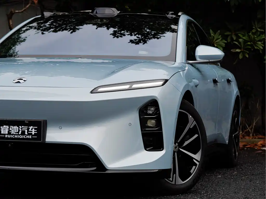 NIO NIO ET5T
