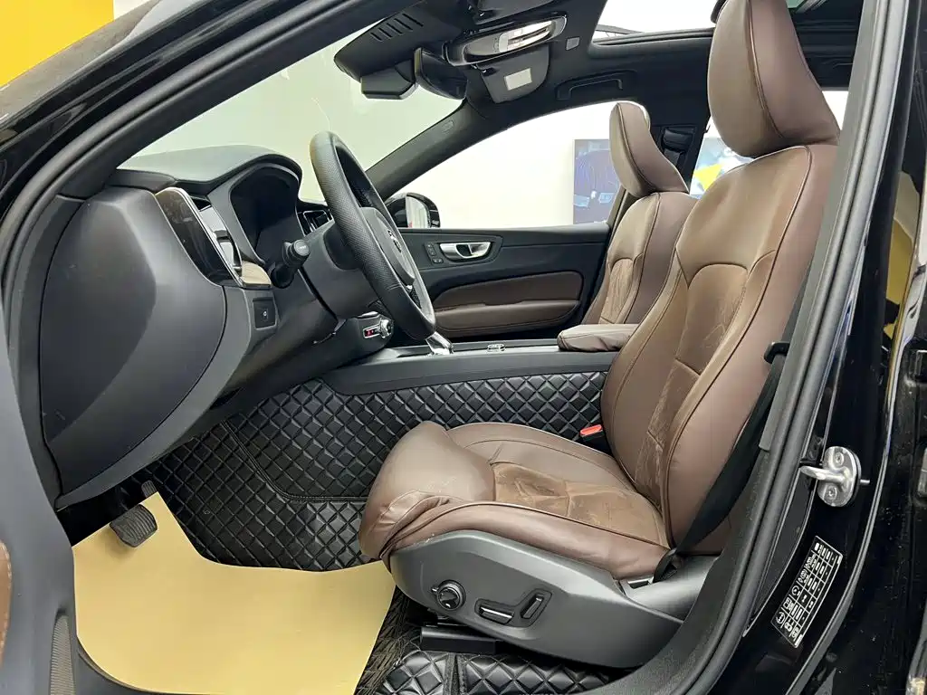 Volvo XC60 — миниатюра 19