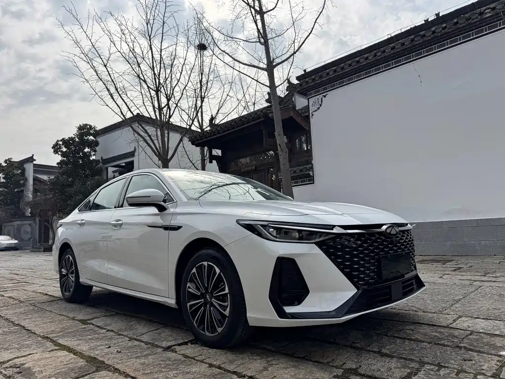 CHERY FENGYUN A8