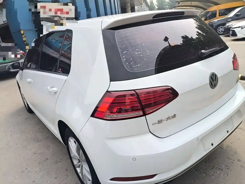 Volkswagen Golf 2018 230TSI AT Comfort