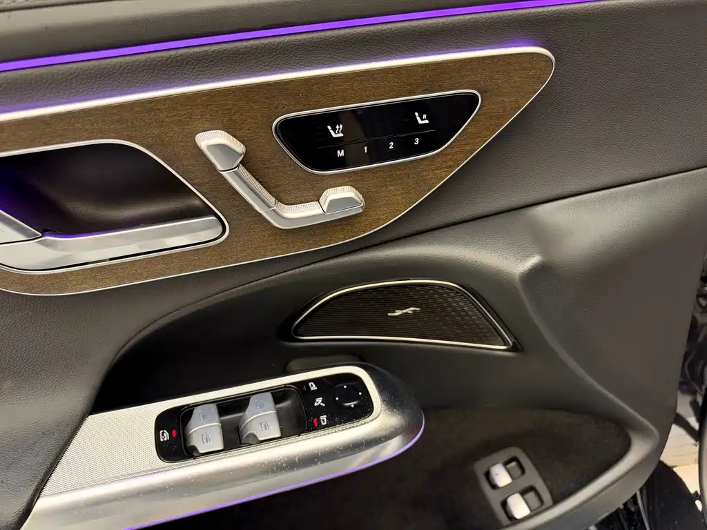 Mercedes-Benz E-Class New Energy — миниатюра 12