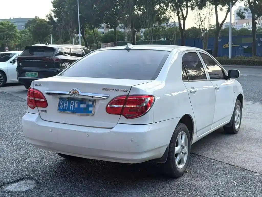 Toyota Corolla — миниатюра 4