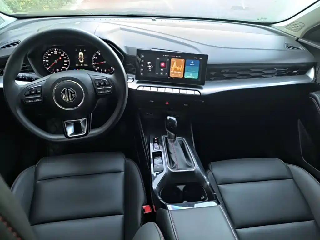 MG MG5 - фото 10