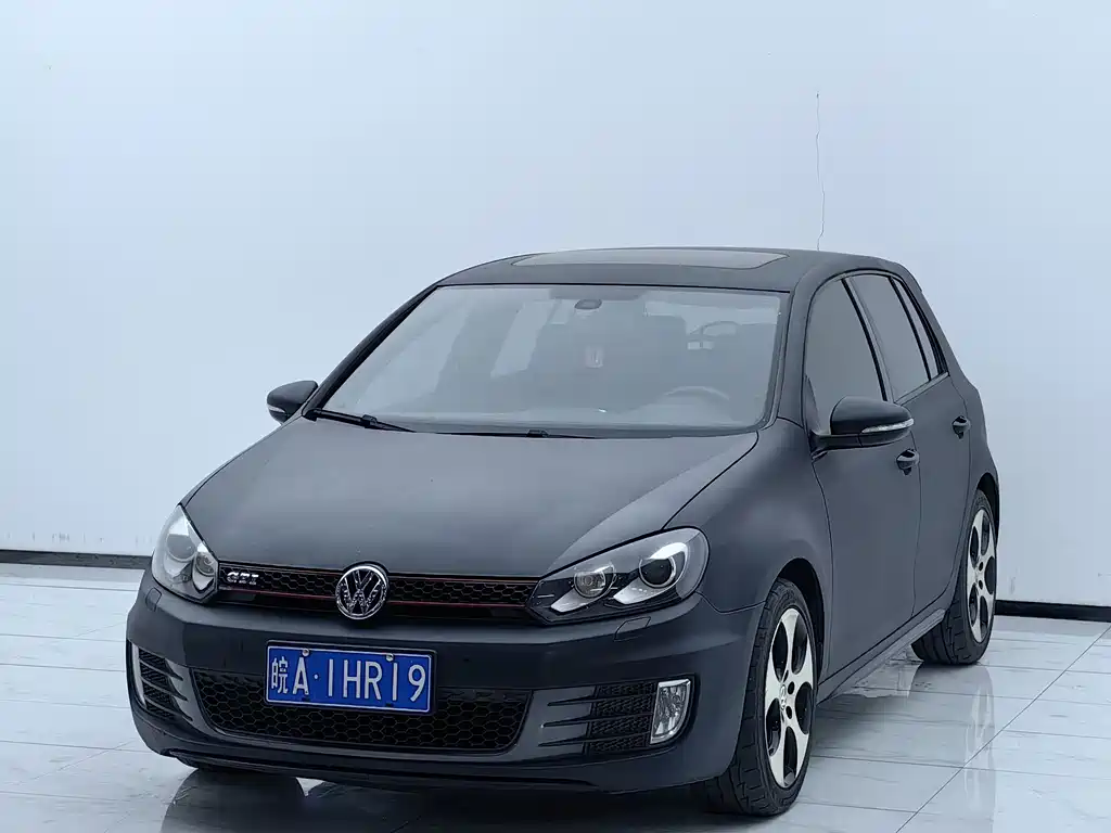 Купить Volkswagen Golf GTI
