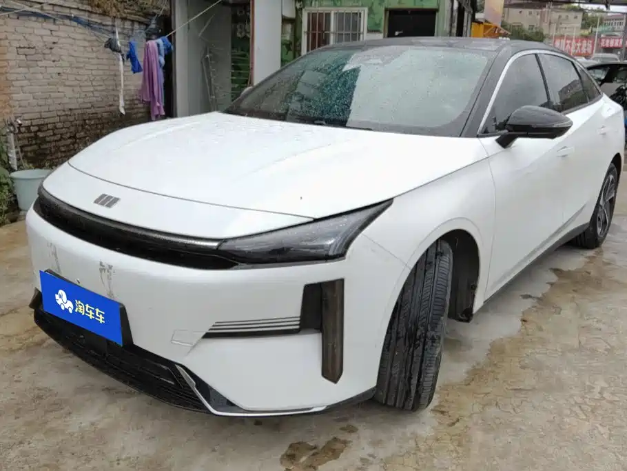 2024 Geely Galaxy L6 - zdjęcie 1 z 16