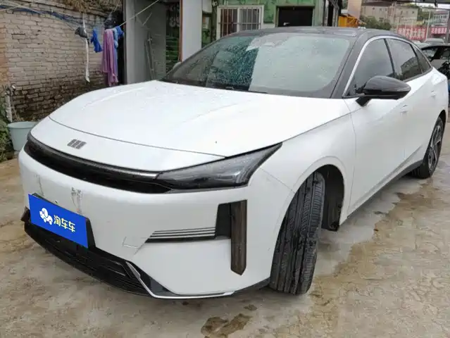 2024 Geely Galaxy L6
