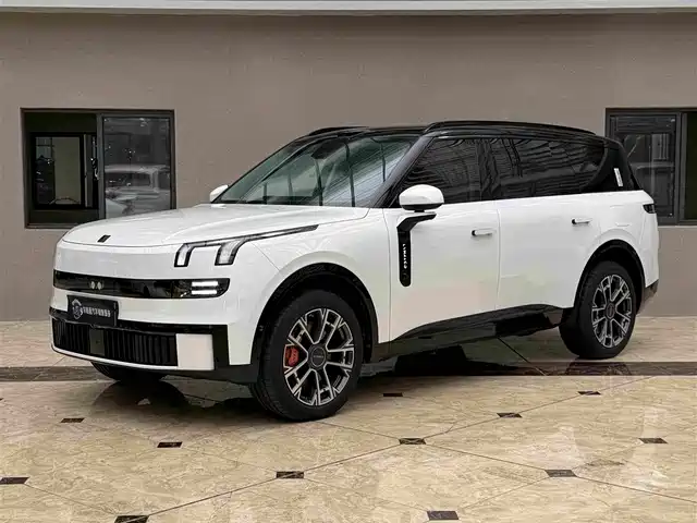 2026 Lynk & Co 900